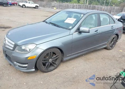 2012 Mercedes-Benz C 300 Luxury 4Matic/Sport 4Matic from USA, damaged, VIN WDDGF8BB7CA618818